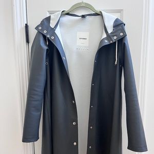 Stutterheim Mosebacke Charcoal Raincoat XXS